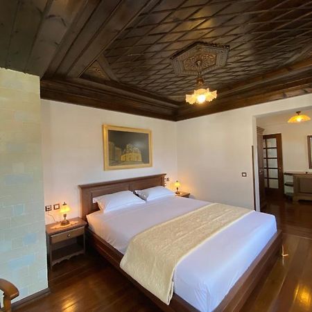 Boutique Hotel Muzaka Berat Buitenkant foto