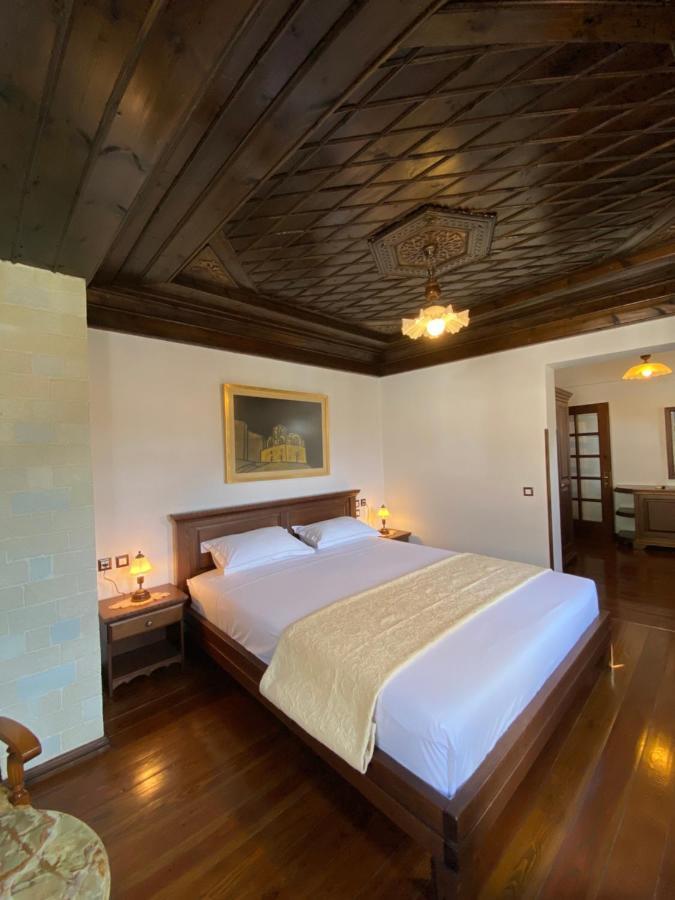 Boutique Hotel Muzaka Berat Buitenkant foto