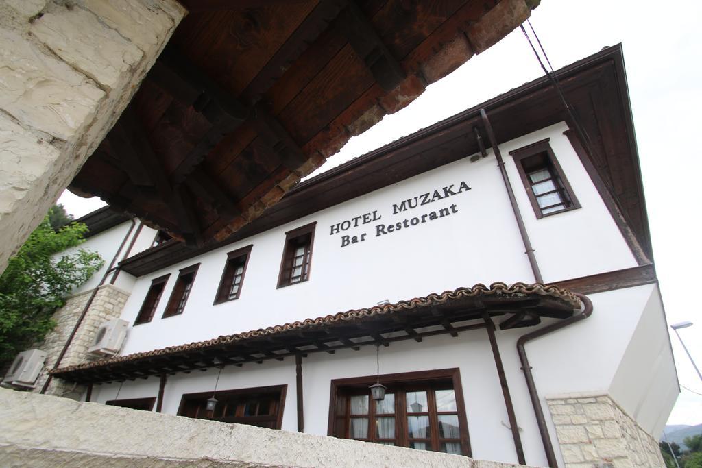 Boutique Hotel Muzaka Berat Buitenkant foto